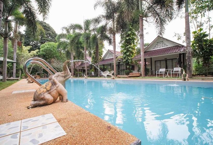 호텔 Capital O 834 Iyara Resort & Spa