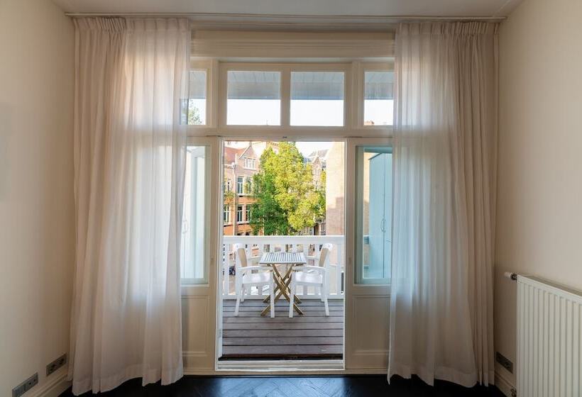 צימר Sézane S Lodges: Shared Home   Not Hotel   In Museum District