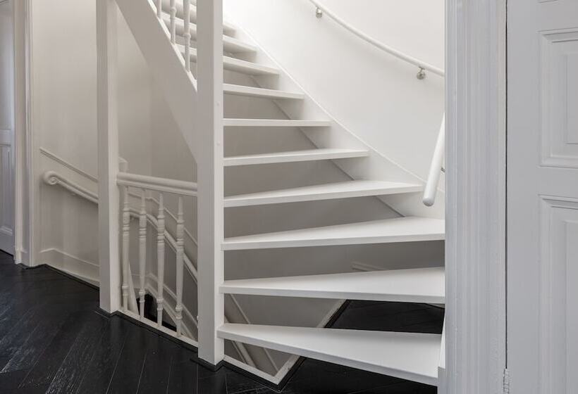 צימר Sézane S Lodges: Shared Home   Not Hotel   In Museum District