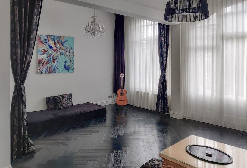 צימר Sézane S Lodges: Shared Home   Not Hotel   In Museum District