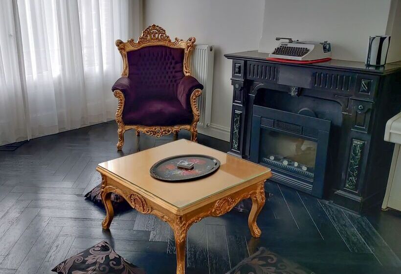 צימר Sézane S Lodges: Shared Home   Not Hotel   In Museum District