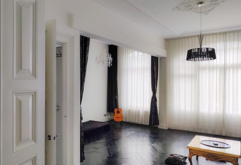 צימר Sézane S Lodges: Shared Home   Not Hotel   In Museum District