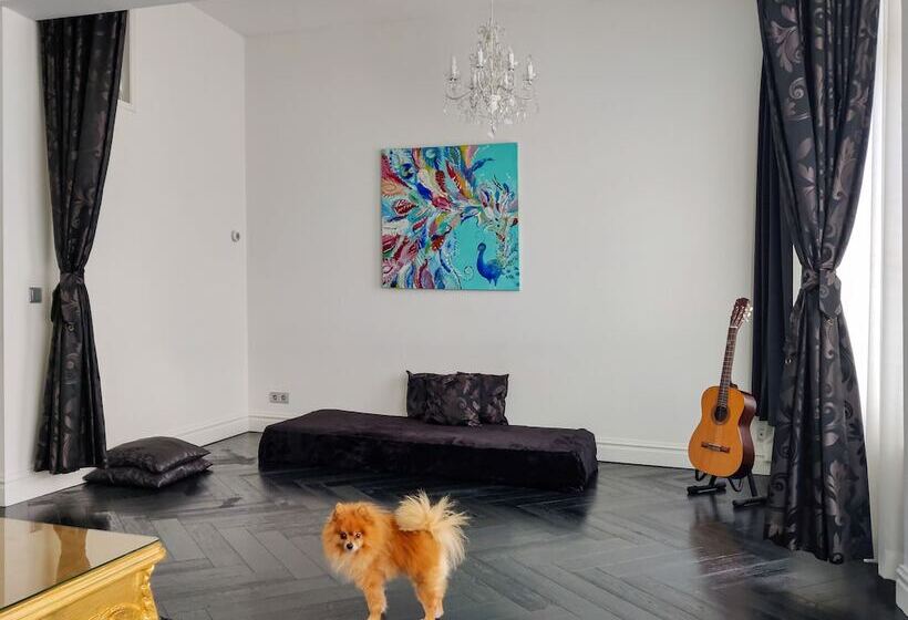 צימר Sézane S Lodges: Shared Home   Not Hotel   In Museum District