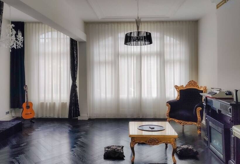 צימר Sézane S Lodges: Shared Home   Not Hotel   In Museum District