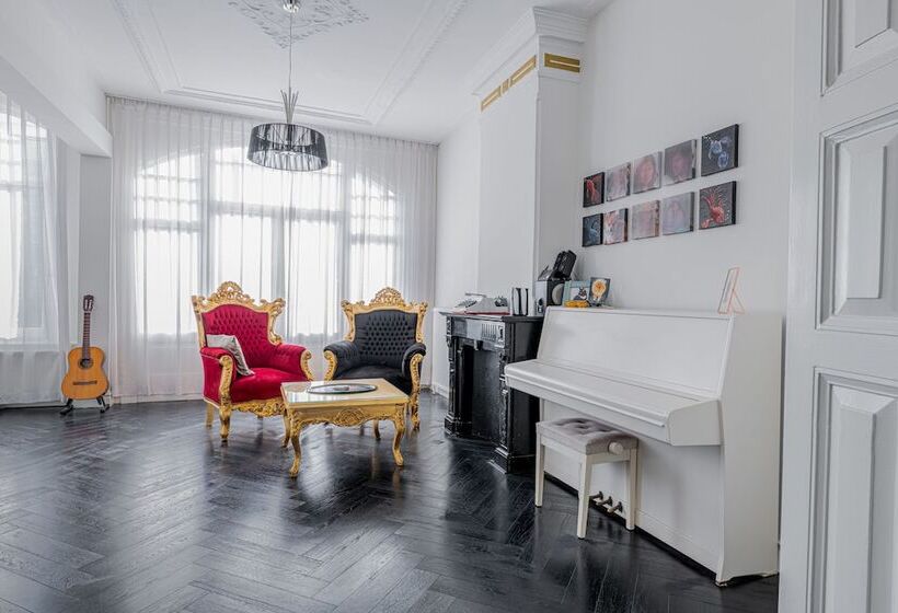 צימר Sézane S Lodges: Shared Home   Not Hotel   In Museum District