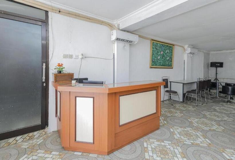 Urbanview Hotel Near Jatim Park 3 By Reddoorz