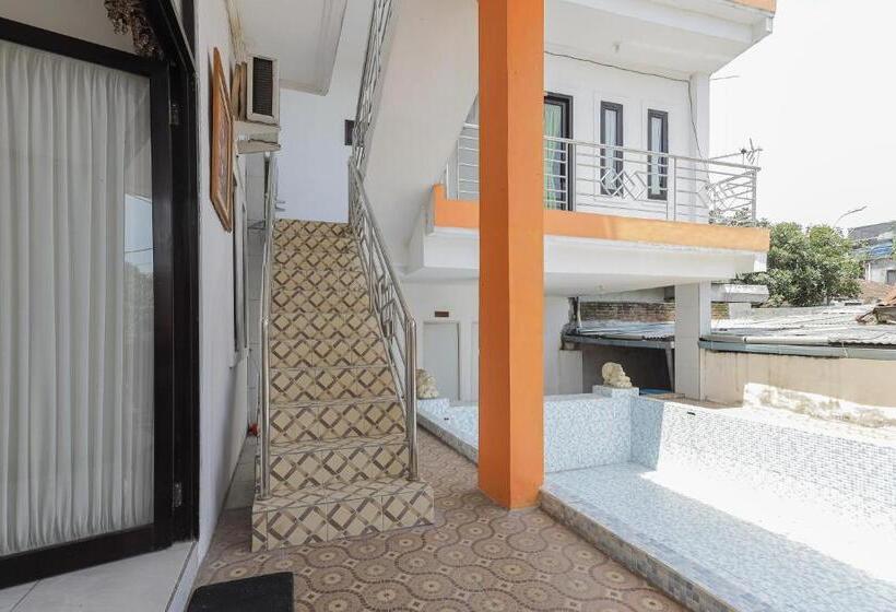 Urbanview Hotel Near Jatim Park 3 By Reddoorz