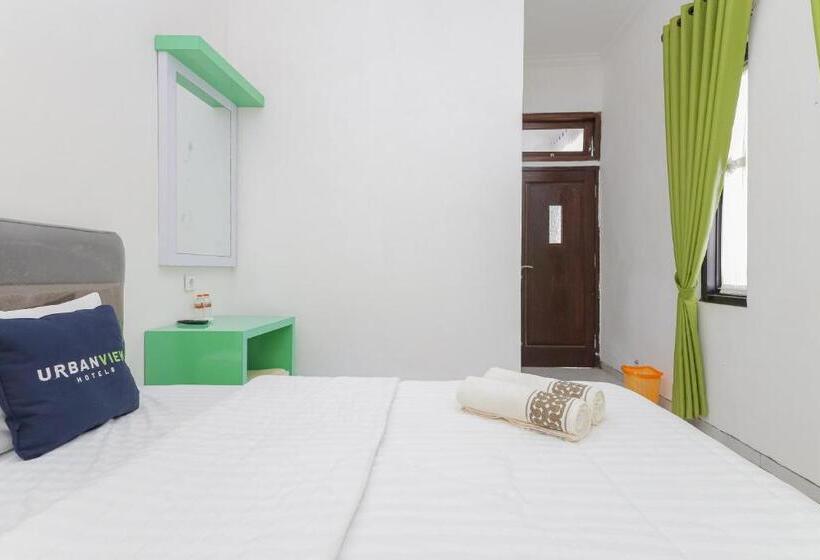 Urbanview Hotel Near Jatim Park 3 By Reddoorz