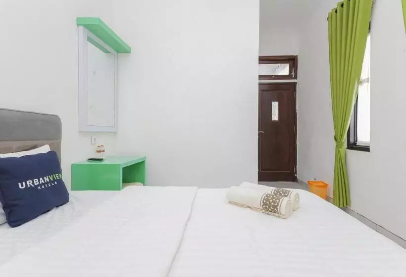 Urbanview Hotel Near Jatim Park 3 By Reddoorz