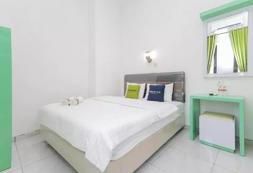Urbanview Hotel Near Jatim Park 3 By Reddoorz