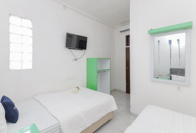 Urbanview Hotel Near Jatim Park 3 By Reddoorz