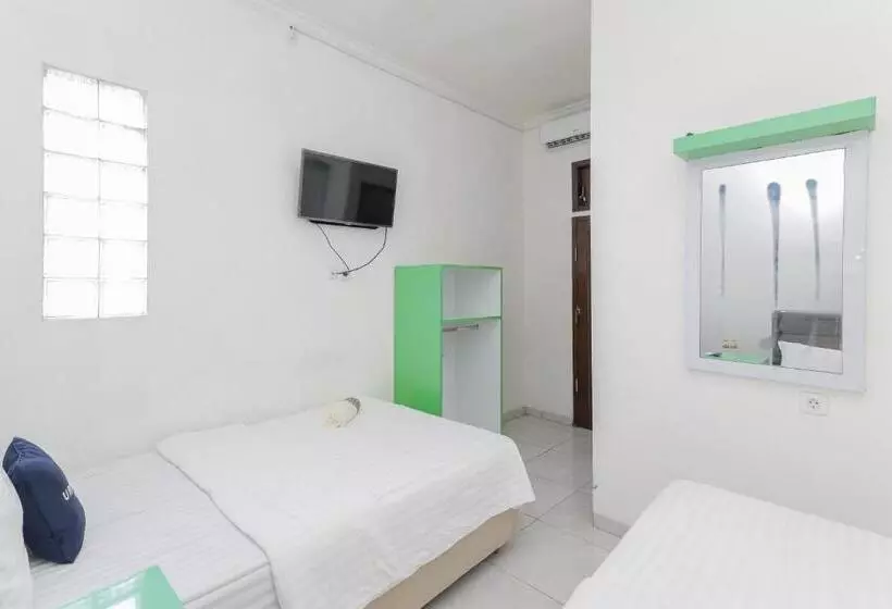Urbanview Hotel Near Jatim Park 3 By Reddoorz
