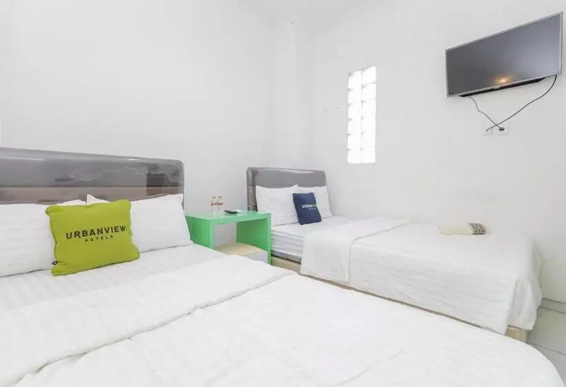 Urbanview Hotel Near Jatim Park 3 By Reddoorz