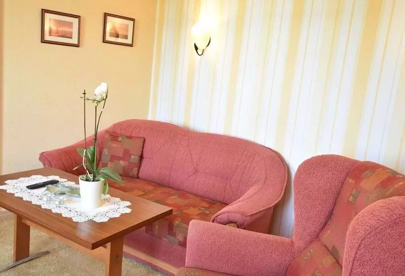 Ferienwohnung In Strandnaehe In Kuehlungsborn