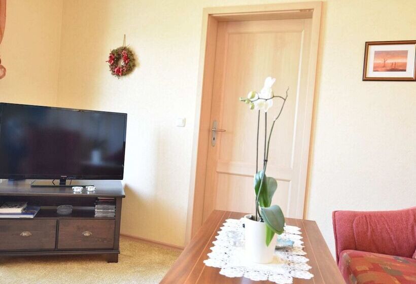 Ferienwohnung In Strandnaehe In Kuehlungsborn