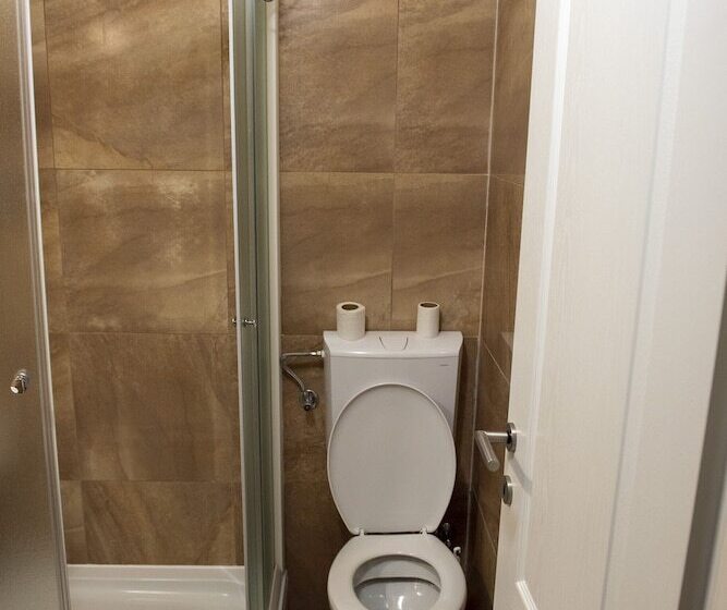 تختخواب و صبحانه Pansion Eden