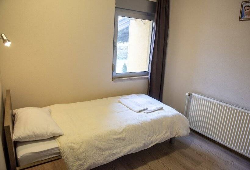 تختخواب و صبحانه Pansion Eden