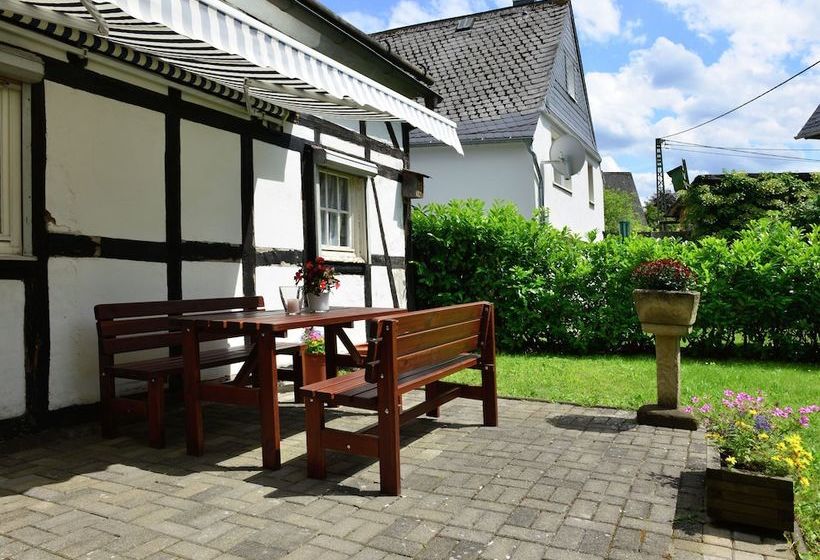 Bright Apartment In The Sauerland With Conservatory Large Terrace And Awning