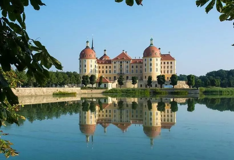 Cosy Apartment With In Pirna With Private Terrace