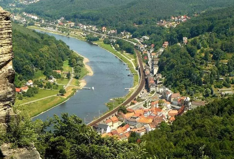 Cosy Apartment With In Pirna With Private Terrace