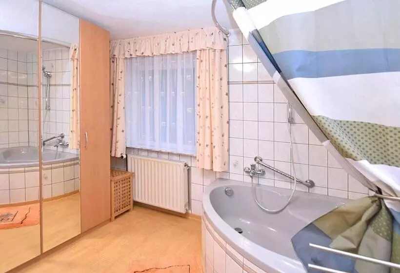 Cosy Apartment With In Pirna With Private Terrace