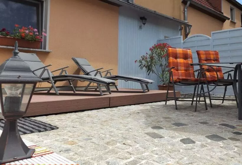 Cosy Apartment With In Pirna With Private Terrace
