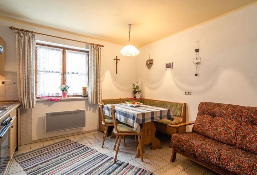 Delightful Holiday Home In Unterammergau