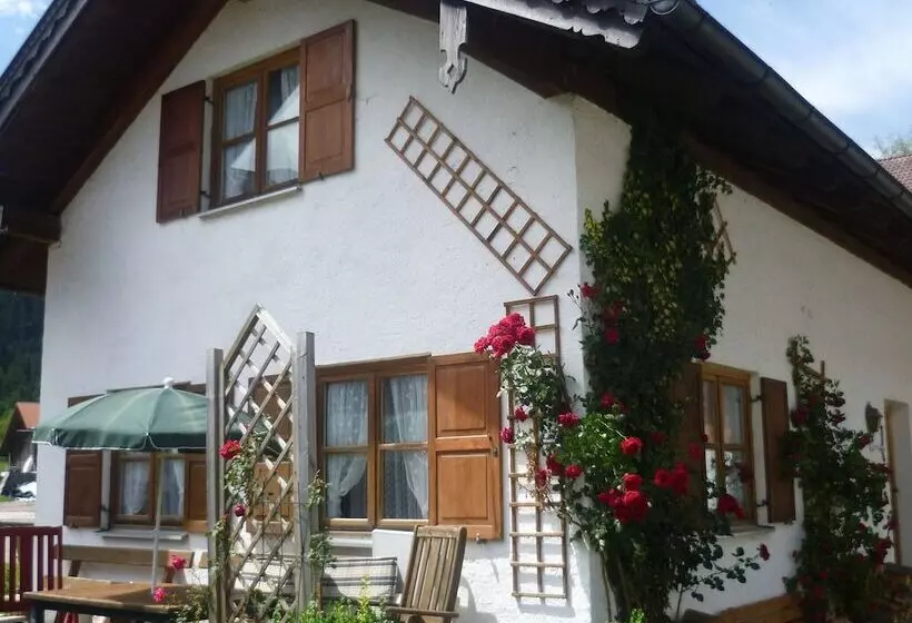 Delightful Holiday Home In Unterammergau