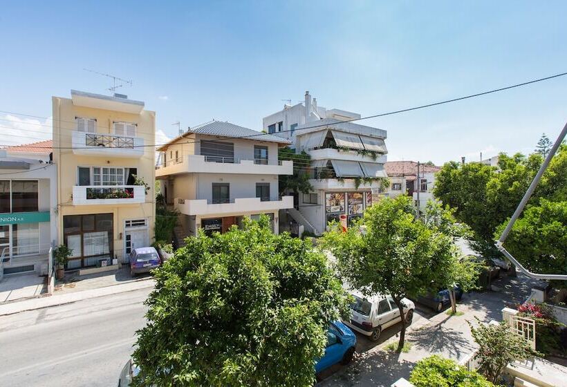 هتل Nautilus Charm Apartment