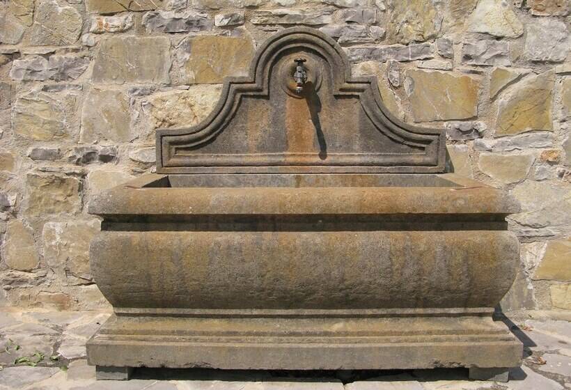 乡村酒店  Agriturismo Le Case Rosse Di Montebuono