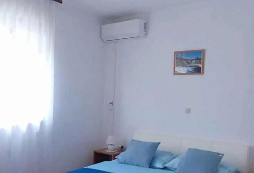 Nice Apartment With Private Roofed Terrace, Near The Sea And National Park