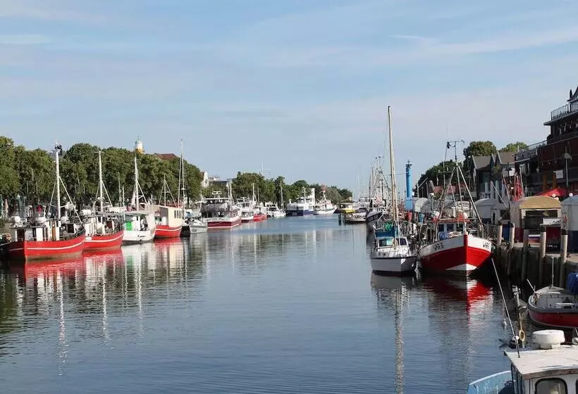 Quaint Apartment In Rerik Near Sea Beach