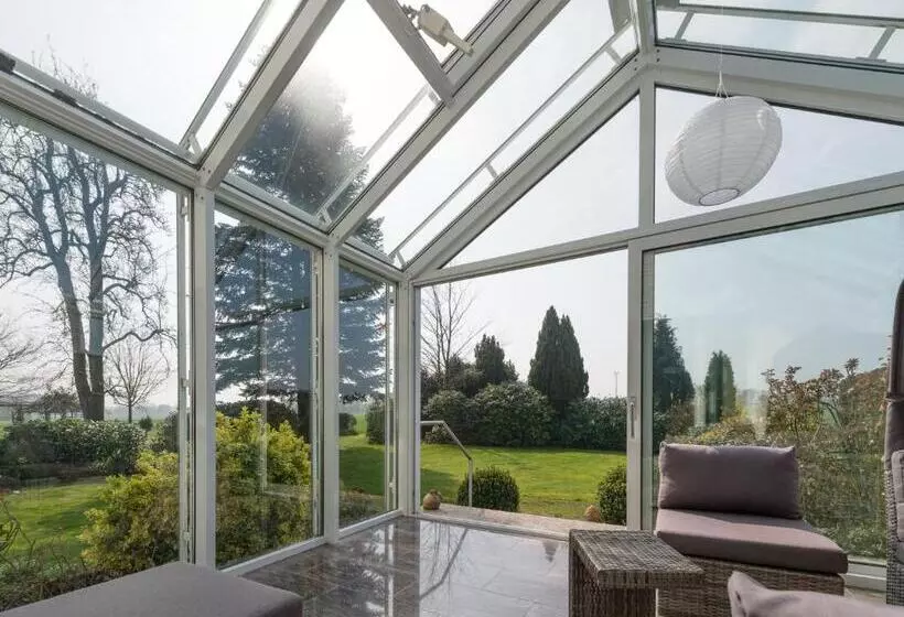 Spacious Apartment In Leopoldshöhe Near Teutoburg Forest