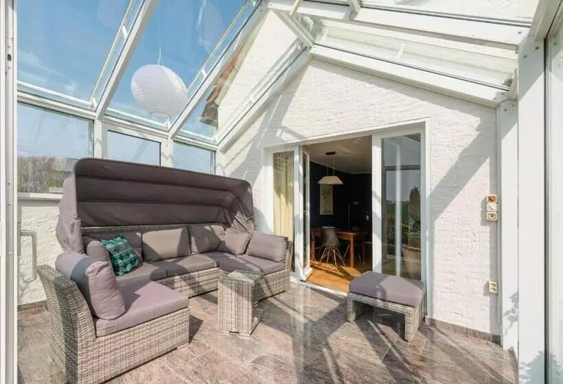 Spacious Apartment In Leopoldshöhe Near Teutoburg Forest