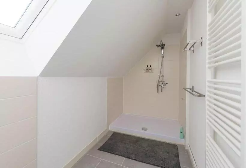 Spacious Apartment In Leopoldshöhe Near Teutoburg Forest