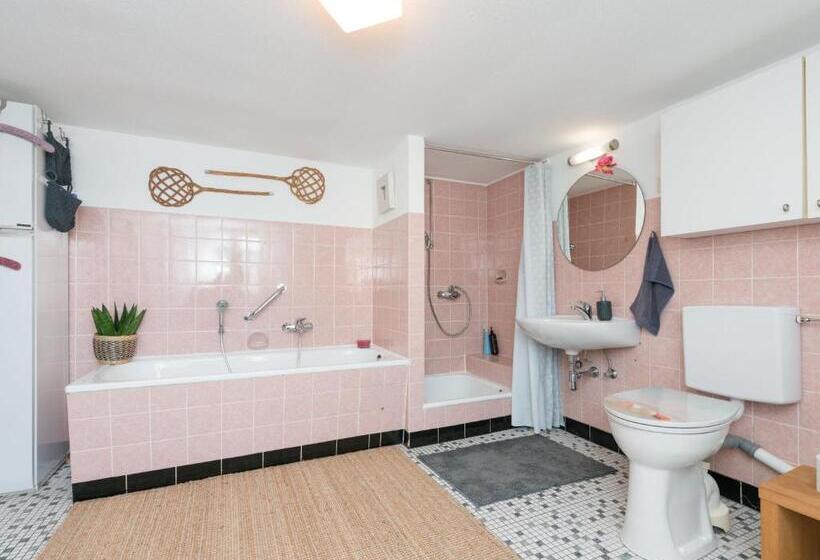 Spacious Apartment In Leopoldshöhe Near Teutoburg Forest