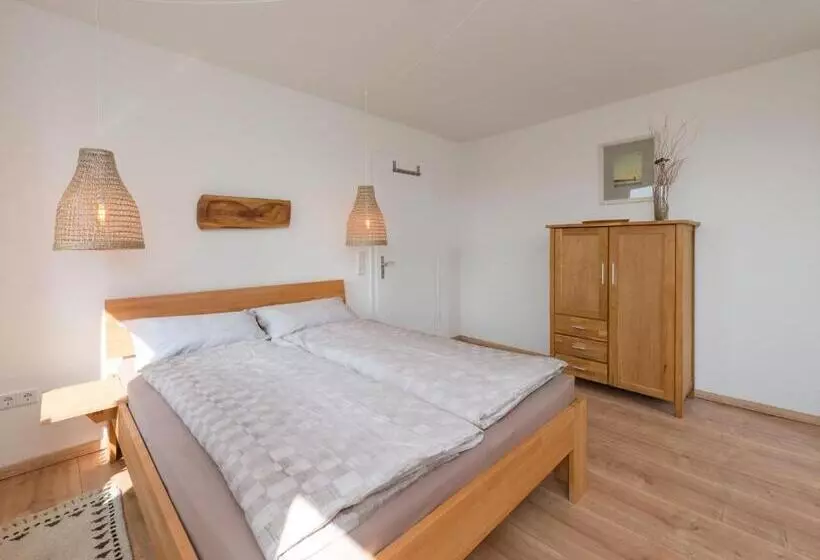 Spacious Apartment In Leopoldshöhe Near Teutoburg Forest