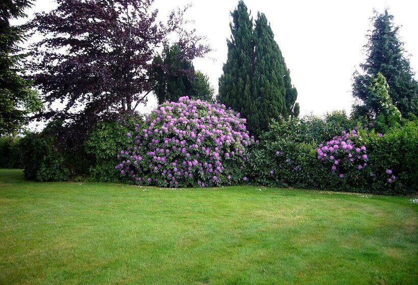 Spacious Apartment In Leopoldshöhe Near Teutoburg Forest