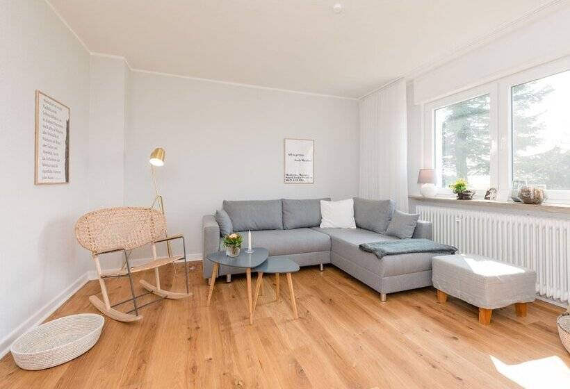 Spacious Apartment In Leopoldshöhe Near Teutoburg Forest