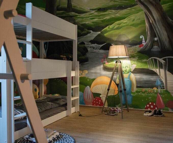 هاستل Kindheitstraum