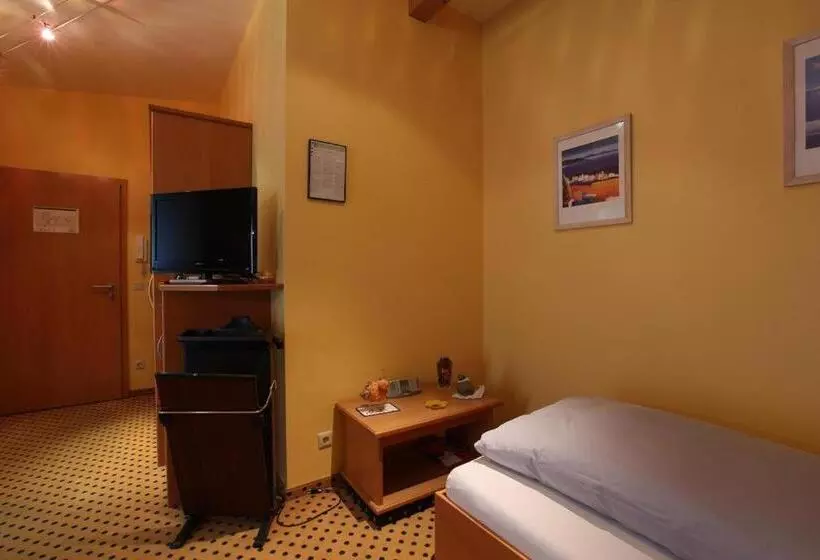 Au P Tit Max   Studios