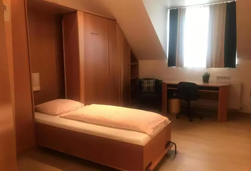 Au P Tit Max   Studios