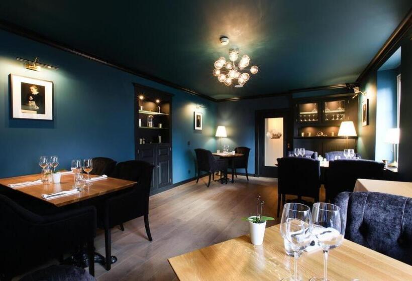 Au P Tit Max Studios