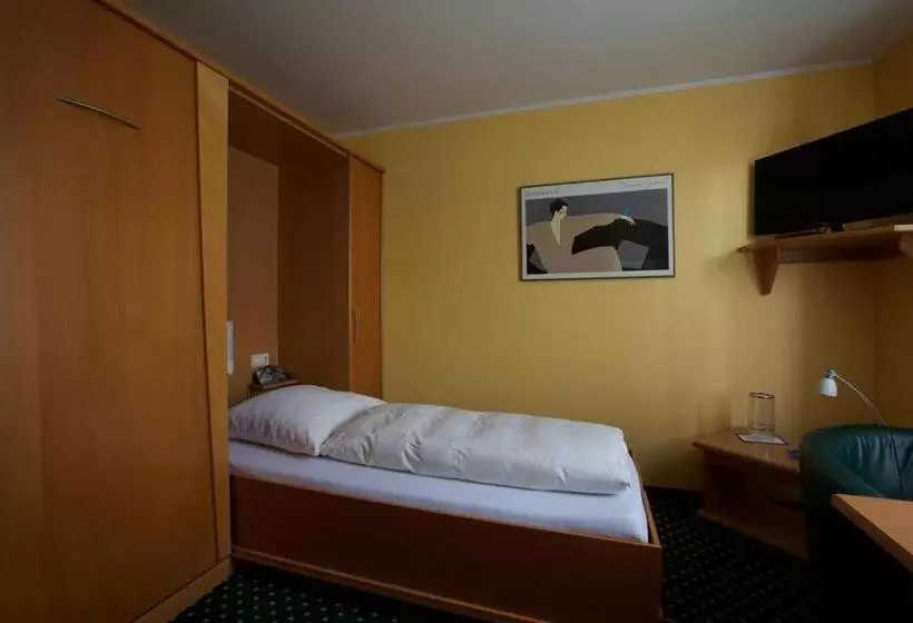 Au P Tit Max   Studios