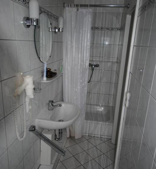 مبيت وإفطار Gästehaus Howe