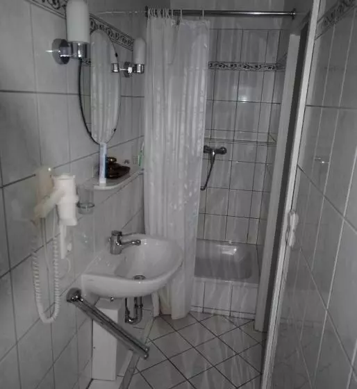 ベッドアンドブレックファースト Gästehaus Howe