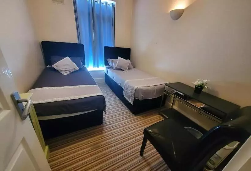 تختخواب و صبحانه Kgt House