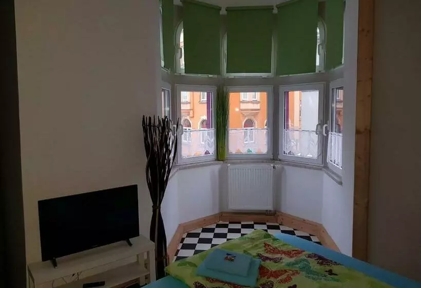 Aamiaismajoitus (B&B) Pension Zwo16