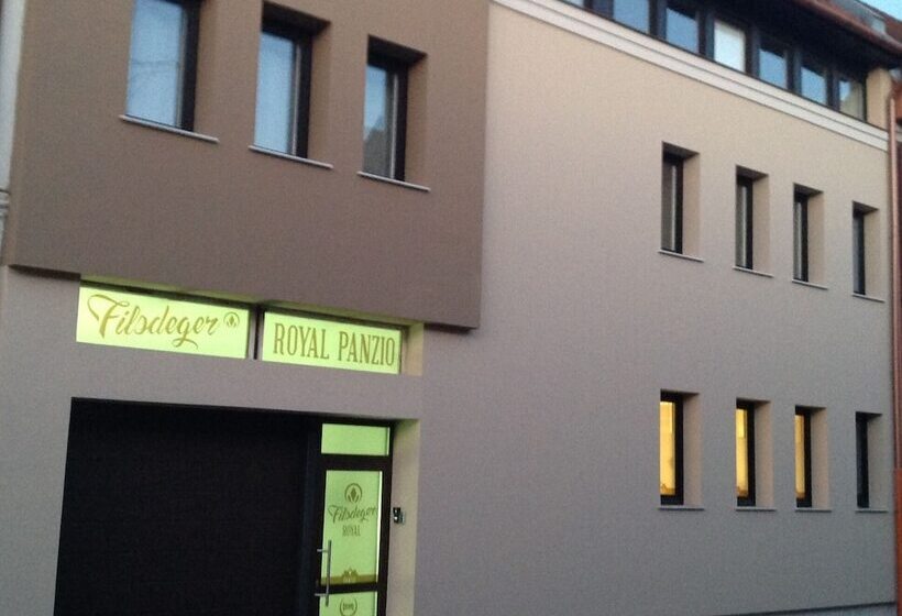 Pensionat Filsdeger Ház Central Rooms & Apartmans
