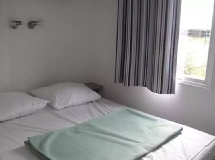 Hotelli Camping Beaume Giraud